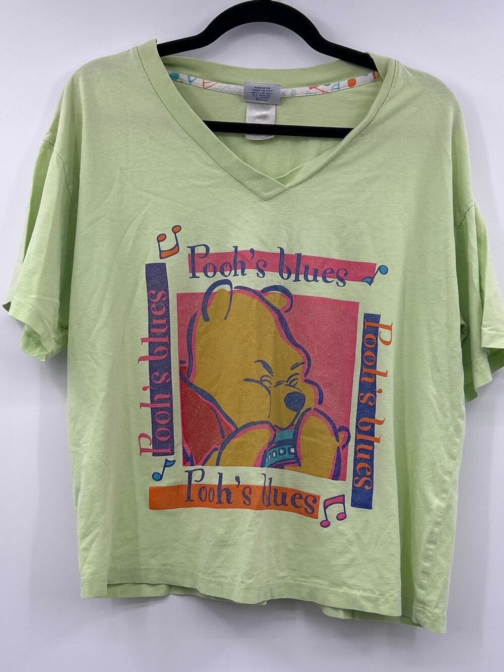 Vintage Disney Winnie the Pooh “Pooh’s Blues” Graphic V Neck T-Shirt Green XL?
